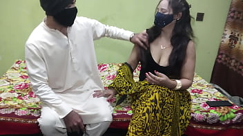 Preview 2 of Lale Stat - Pakistani Hot Aunty ny Bulaya apny Yar ko aur Lund apni Gand mai Dal Liya Hindi Audio