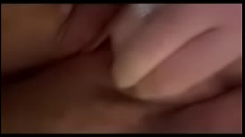 Preview 3 of Xxx 2g Vedeo - Thick slut rubbing pussy