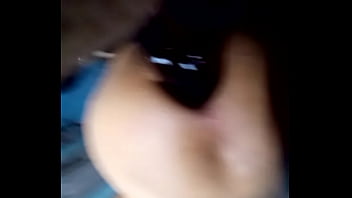 Preview 1 of Tiny Tove Porn - Montando yo putita mi botella decerveza