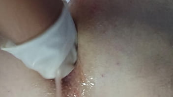 Preview 4 of Camila Becker Nude Porn - La main du bonheur anal fist