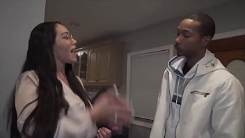 Preview 1 of Mom Stuck Son Forse Too Sex - Queen rogue fucked house owner being a good slut