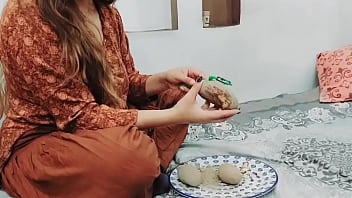 Preview 1 of Meme And Neko Sextape - Pakistani stepmom Riding Anal On Her Cuckold Husband While She is Cutting Vegetables With Very Hot Clear Hindi Voice