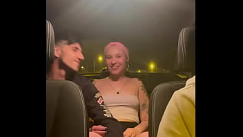 Preview 2 of 16 Years Old Girl Xvodio - amigos follando en un taxi al regresar de fiesta camara oculta amateur