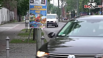 Preview 1 of Hd Saxy Com Video - Ficken im Auto mit einer br&uuml_netten deutschen Teen bei einem &ouml_ffentlichen Sextreffen