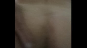 Preview 2 of British Mature Cuckold - Exibindo cuzinho para o macho negro 20 cm