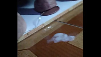 Preview 4 of Hd Porn Buty - Gozando com o consolo no cu