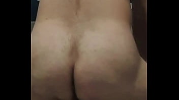 Preview 3 of First Time With Mom Melanie Hick - de quatro dando na cozinha na casa do macho casado