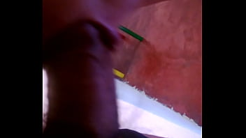 Preview 1 of Chandi Coxx Hd F - Bella dando una mamada