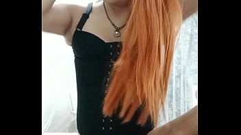 Preview 2 of Old Chavsex - Garota Trans se exibe sensualmente