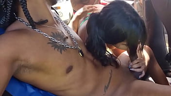 Preview 2 of Arab Xpose Sex Videos Only - GRUPO DE AMIGOS PARAM O CARRO NO MEIO DA ESTRADA E FODEM AS GOSTOSAS NO PELO