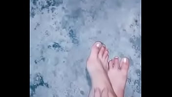 Preview 4 of Big Granny Bbw - Colocando Cremita en mis pies como me lo pidieron Chicos