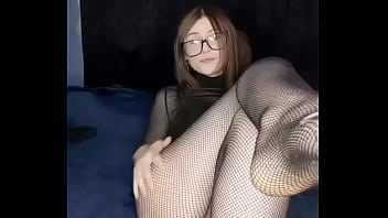 Preview 2 of Mom Fucks Me - Qual o nome dela?