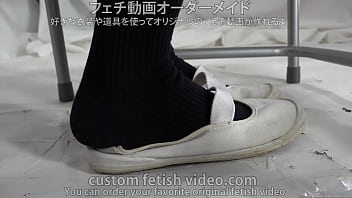 Preview 1 of Sunny Leon Boob Suckung - Socks fetish