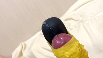 Preview 3 of Real Hairy Mature - 電マをパイパンちんぽに巻き付けてオナニー/ちんこ/ちんちん