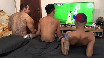 Preview 1 of Beautiful Pory - Meu marido gosta de me ver chupando dando para os novinhos         (Completo No Red)brinquedoator 2