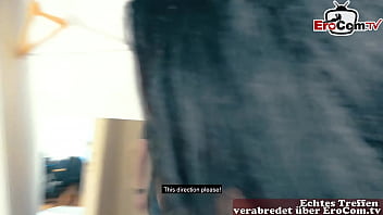 Preview 1 of Muscle Girls Fight - Dicke deutsche Schlampe mit nat&uuml_rlichen Titten kriegt beim Sextreffen einen cumshot in den Mund