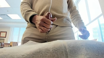 Preview 4 of Skandal Seks Mom - Fit stroking to huge POV cumshot