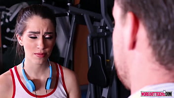 Preview 1 of African Beeg - Joseline Kelly Fuck Huge Cock On Weight Bench