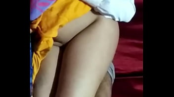 Preview 2 of Nadia Ali Six Xxx - भाभी को बियर पीला कर नीन्द में गान्ड मारी