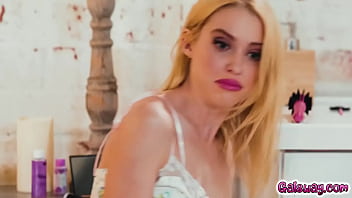 Preview 2 of Dsi Hijab - Chloe Cherry eats Ryan Keely&#039_s milf pussy instead of dildo
