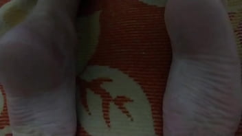 Preview 4 of Wifemovexvideos - Feet