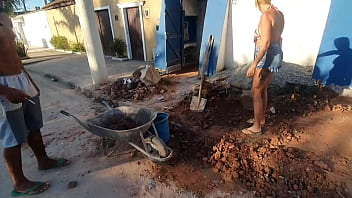 Preview 2 of 3d Beastiality Cum - Pornostars construindo uma piscina . Pitbull Porn  - Fada Mel  - Paty Bumbum  - El Toro De Oro