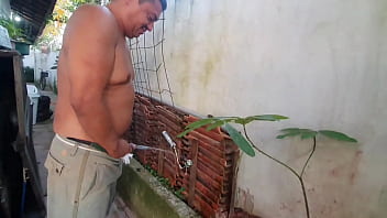 Preview 4 of 3d Beastiality Cum - Pornostars construindo uma piscina . Pitbull Porn  - Fada Mel  - Paty Bumbum  - El Toro De Oro