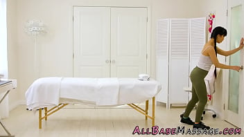 Preview 1 of Turk Baba Ve Kizi Ensest - Massage babe gets pussy fingered