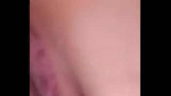 Preview 2 of 2 Moms - V&iacute_deo de verificaci&oacute_n