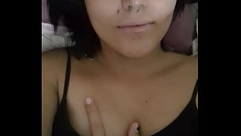 Preview 1 of Sex Sambil Ngemut Susu - Femboy dando sentones en polla grande