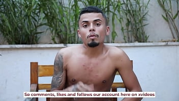 Preview 1 of Jav Abeka - Novinho dando o c&uacute_ e rindo