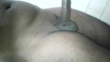 Preview 1 of Retarded Dwarf - Piroca pra voc&ecirc_s usar
