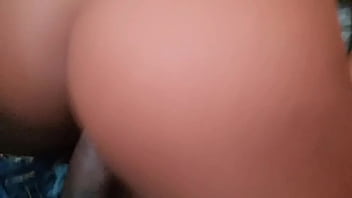 Preview 3 of Mom Get Son See Xnxx - Joao O Safado metendo Com a Preta Fogosa dentro do Carro