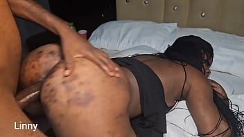 Preview 3 of Phim Xec Thu Trau Bo - lo al slugs pussy grabs dick so good