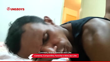 Preview 4 of Milf Boy Xxx - Amigo hetero foi passar f&eacute_rias na casa do amigo gay e acabaram relembrando tempos de l Subscreva no canal
