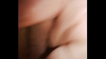 Preview 2 of Young Daughter Squirting - Deditos ricos en mi vagina