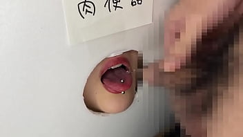 Preview 4 of Sony Leven Xxx Video - 肉便器ちゃんが飲尿チャレンジしてみた