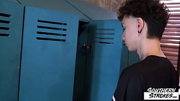 Preview 1 of Indei Xxxxxxnxxxxxx - SOUTHERNSTROKES Twinks Max Gen And Karol Gajda Bareback