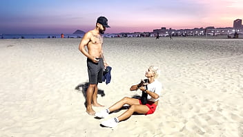 Preview 1 of Bf Of Indian - Gringa dando bobeira com Vitor Guedes