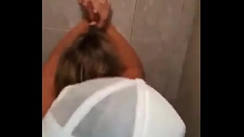 Preview 4 of Mom Force Son Beeg - LOIRA RABUDA COM NAMORADO NA FESTA, ELE  DOID&Atilde_O VOMITANDO  ELA NO BANHEIRO DANDO AQUELA FODA R&Aacute_PIDO_ IN&Ecirc_S VENTURA.
