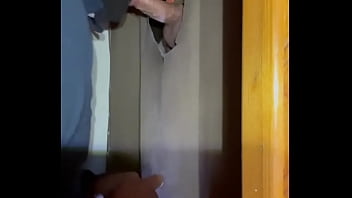 Preview 2 of Pissy Network - Je me fais sucer au gloryhole