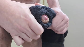 Preview 4 of Gore Girl Boy Blak - This towel feels so real,  massive cumshot