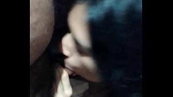 Preview 2 of Findparfect Girl Com - Una rica mamada de putito