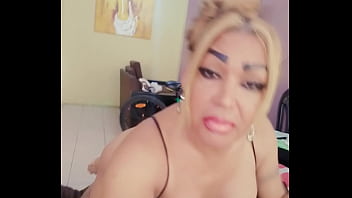Preview 2 of Anne Castro Porn - Deliciosa Carolina en Guayaquil