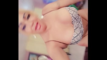 Preview 4 of Anne Castro Porn - Deliciosa Carolina en Guayaquil