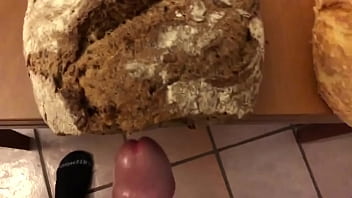 Preview 1 of Elmokennedy 85 - Black or white bread