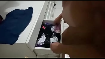 Preview 2 of Xmxx Rap - Cassi montando no barbudo - Algu&eacute_m aguenta mais de cinco minutos?