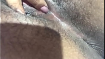 Preview 2 of Zim Sexzi - Putinha siririqueira piscando cu e buceta