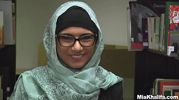 Preview 1 of Lesbian Strapon 5o - Mia khalifa masturbation