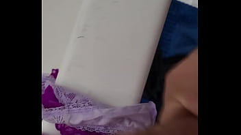 Preview 4 of Bp Xcxx Come - La tanga de mi comadre